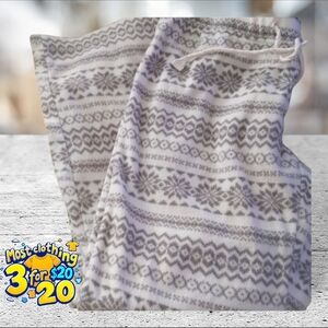 Old navy fleece pajama bottoms